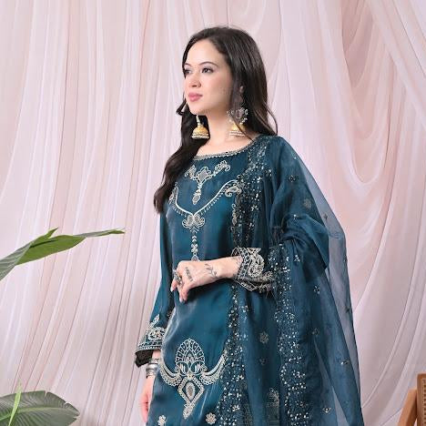 Women Teal Green Kurta Or Matching Sharara Pants & Embroidered Net Dupatta Set