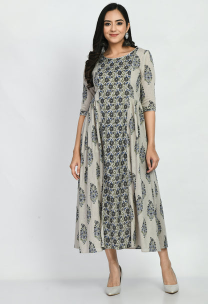 Women Printed Cotton Blend Straight Kurta