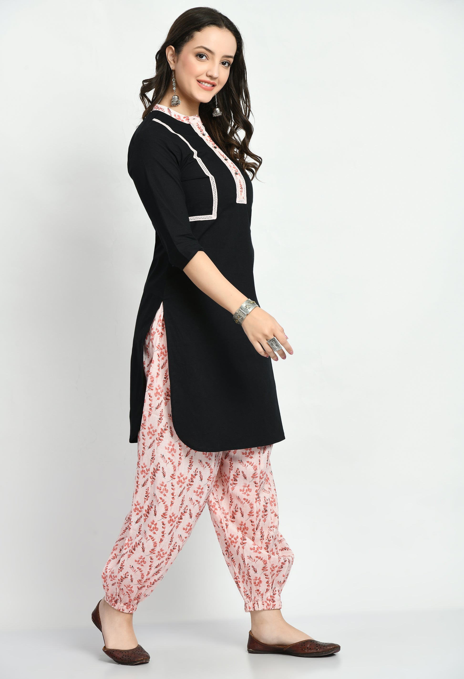 Women Cotton Blend Kurta Salwar Set