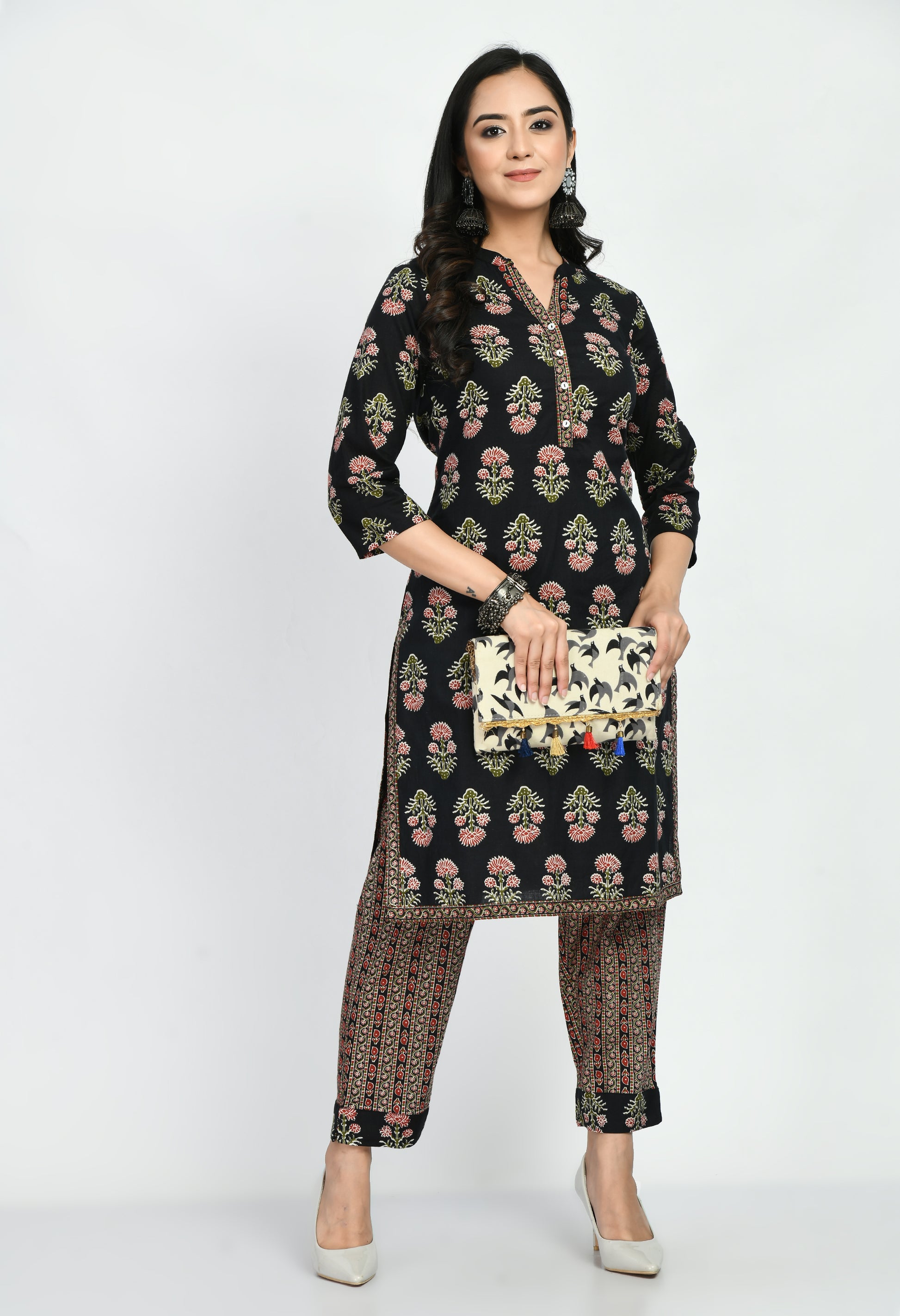 Women Cotton Blend Kurta Pant Set